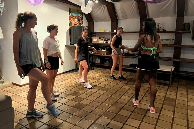 1 Hour Samba Class in Rio de Janeiro - The Copacabana Meeting Point: Location and Practical Access
