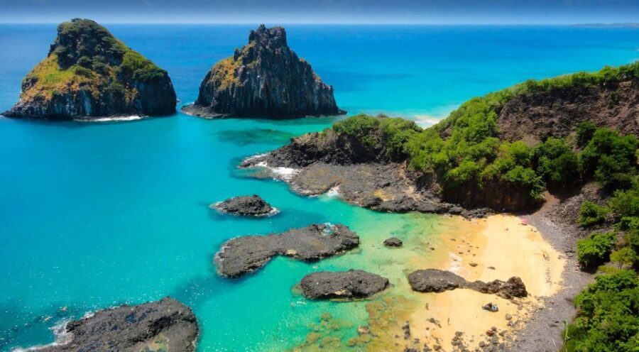 7-Hour Island Adventure: Fernando de Noronha Ilhatour - Baía dos Porcos: quiet water, different mood