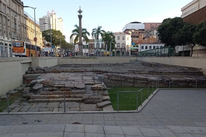 African Heritage and Docks Walking Tour - Meeting at Praça XV and walking to Cais do Valongo