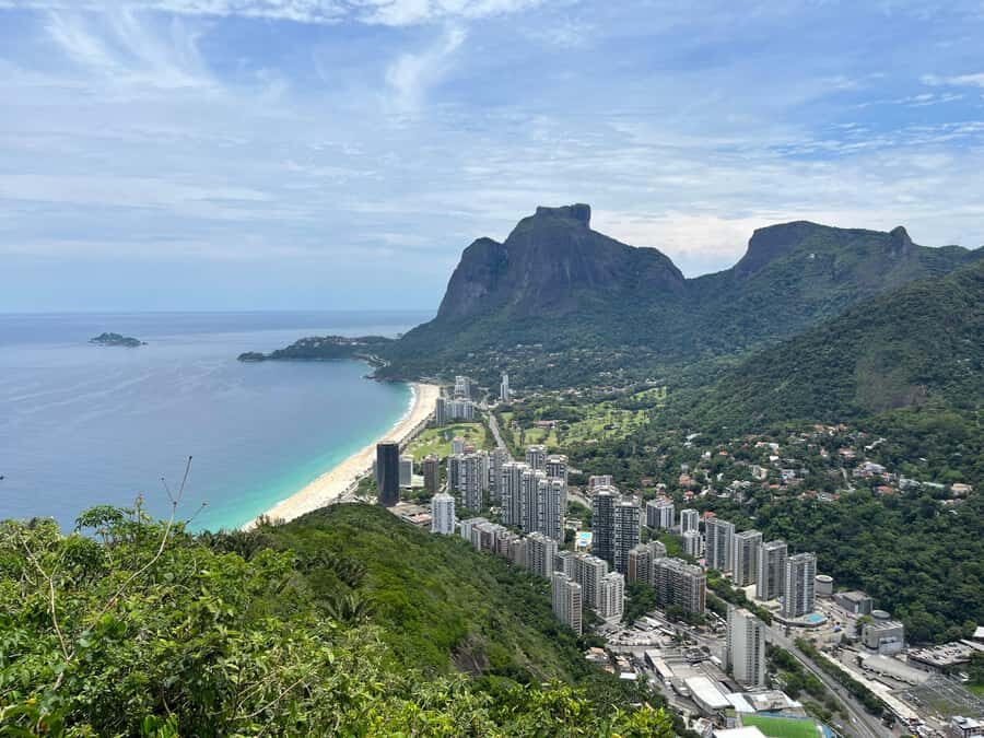 AVenturismo 2 Irmãos hill + Vidigal Favela - Price and value: $48 for 4 hours, not a “cheap view” gimmick