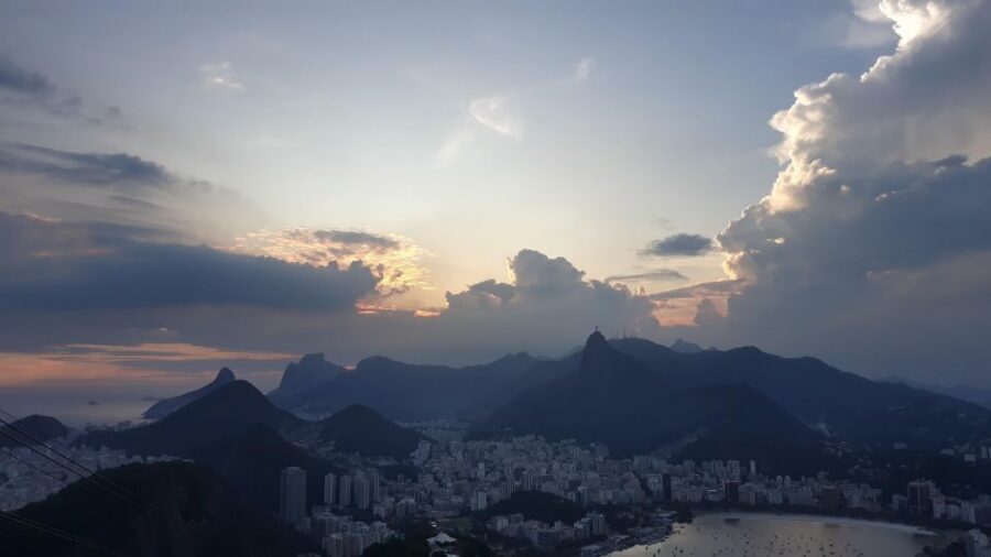AVenturismo Pão de Açúcar - Cable car down to Morro da Urca: the coolest cooldown