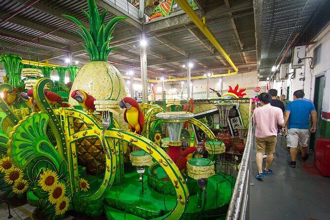 Carnival Backstage Tour - Visit a traditional Samba School - Guide Quality and Attention: The Benefit of Staying Small
