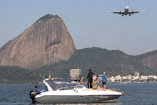 DE Lancha Tour in Rio DE Janeiro with Beer and Snacks - Food, Beer, and Water: Why the Inclusions Matter