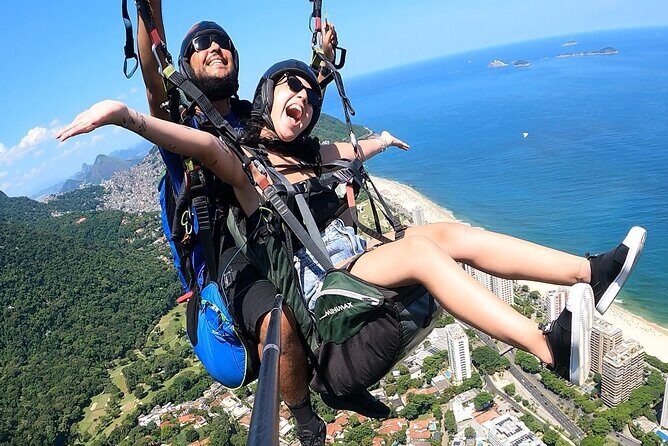 Double parachute flights in Rio de Janeiro - Who this suits best (and who might rethink it)