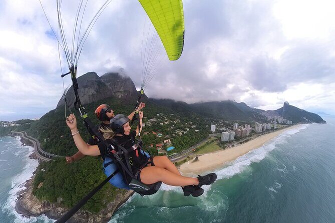 Double parachute flights in Rio de Janeiro - Getting from the meeting point to the ramp (and why it takes time)