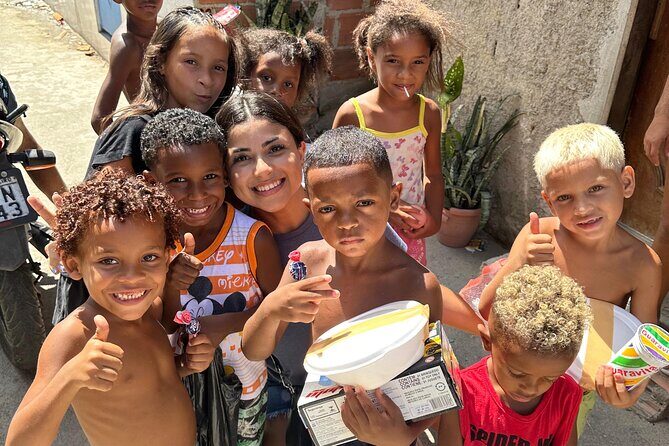 Favela Rocinha Tour with Local Guide & Secret Spots - Stop 1: Capoeira and Samba Intro That Sets Context