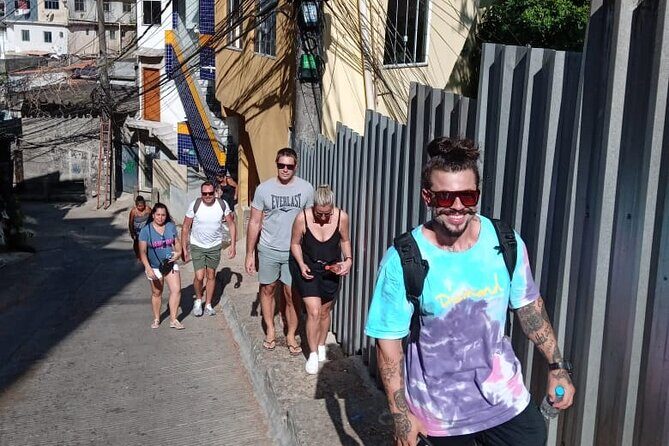 Favela Tour Adventure - Pickup, meeting points, and the times that affect your plan
