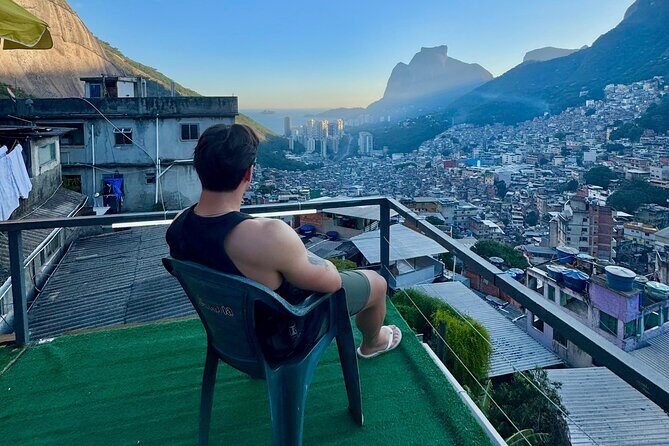 Favela Tour Adventure - Stop 1: Salocin Tour, the contrast lesson you can actually use