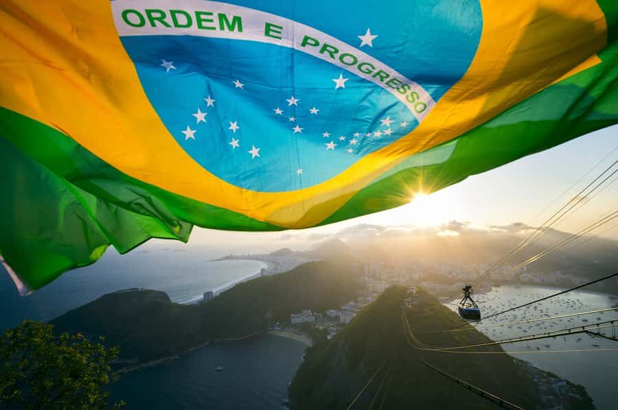 From Rio de Janeiro: Sugarloaf Mountain Tour with Cable Car - Sugarloaf Mountain in Two Cable-Car Stages: What You See First