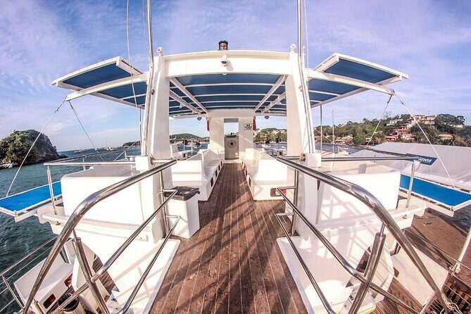 Full Day in Búzios with Catamaran Tour and Lunch - Lunch at the end of the boat: buffet style, with smart limits
