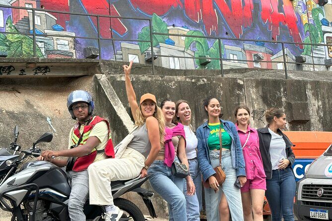 Guided Tour in the Favela da Rocinha in Rio de Janeiro - Getting to the tour: pickup, timing, and keeping it stress-free