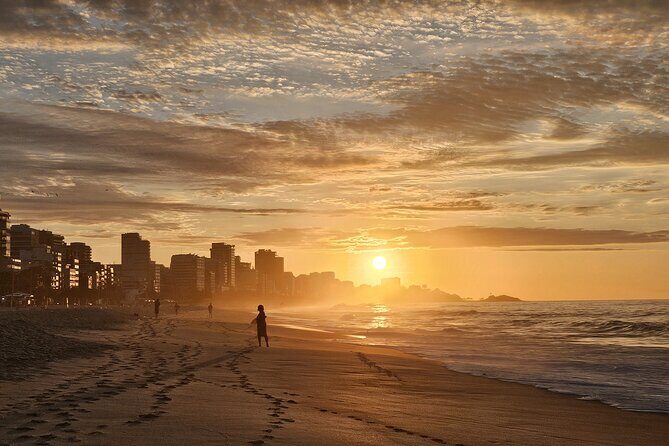 Half day walking tour in Leblon - Dois Irmãos park: panoramic views plus Oscar Niemeyer sculptures