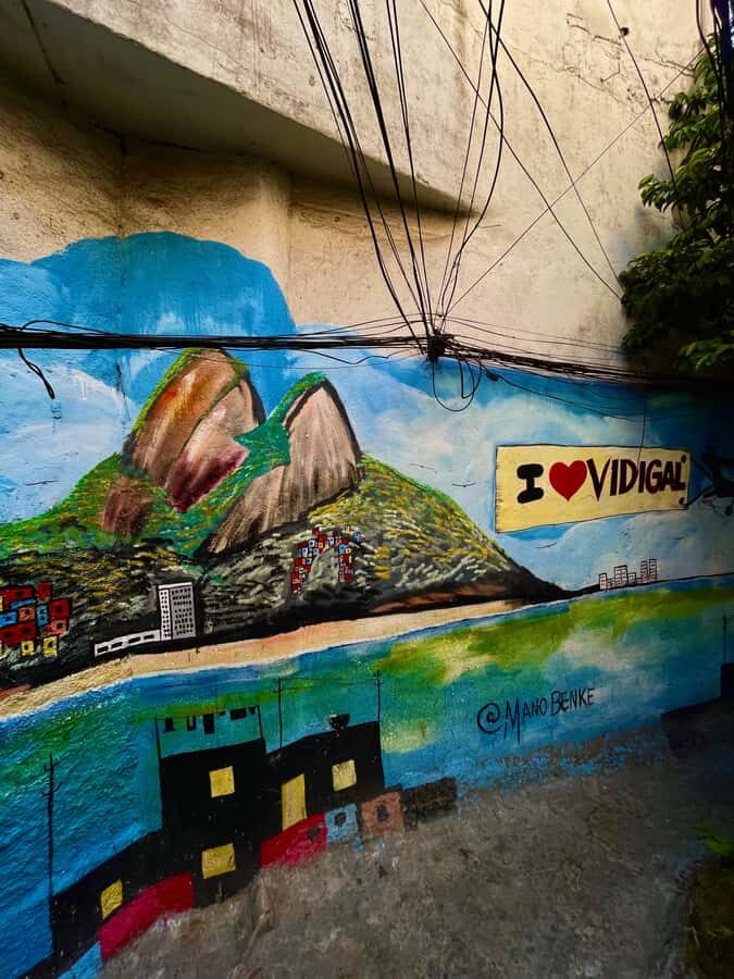 Hike Dois Irmãos + Vidigal Favela Experience - Why the Dois Irmãos + Vidigal pairing makes sense