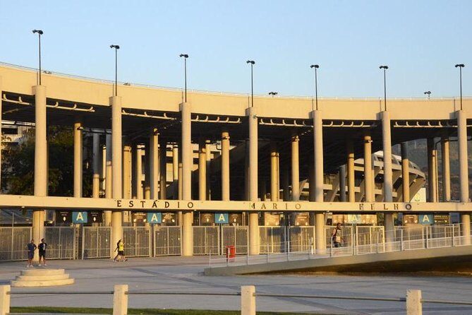 Maracanã Behind the Scenes - Hilton Copacabana pickup and getting to Maracanã without stress