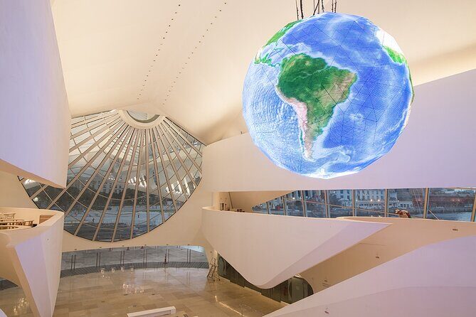 Museum of Tomorrow - | Round Trip Transfer + 2 Tickets - Bay Views and the Port Zone Setting: Why the Location Matters
