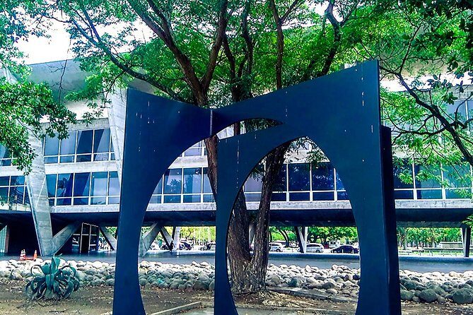 Museums of Modern and Contemporary Art in Rio and Niteroi - Two Modernist Icons, One Afternoon: MAM in Rio and MAC in Niterói