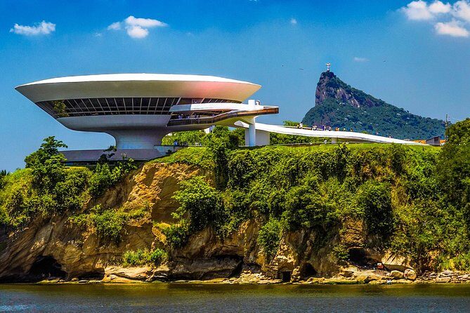 Museums of Modern and Contemporary Art in Rio and Niteroi - Museu de Arte Moderna do Rio (MAM): When the Building Teaches the Art