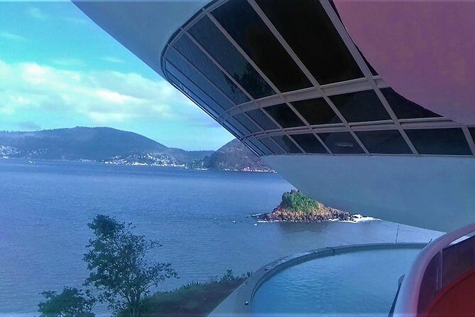 Museums of Modern and Contemporary Art in Rio and Niteroi - Museu de Arte Contemporânea de Niterói (MAC): Oscar Niemeyer’s Museum on the Water