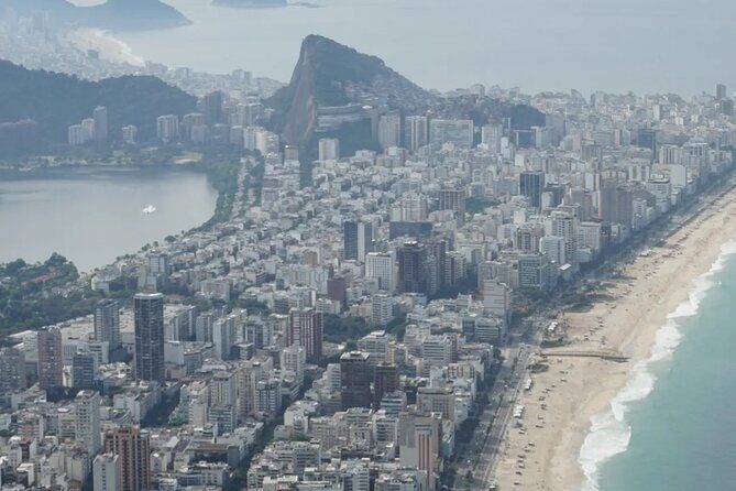 Nascer do sol no Morro dois Irmãos - Corcovado, Pedra da Gávea, and Pedra Bonita: More Than Just One Mountain