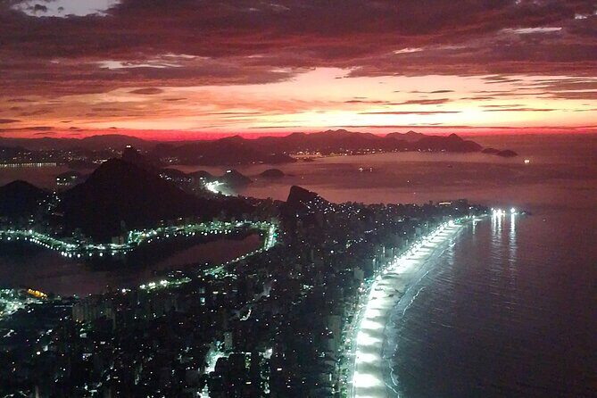 Nascer do sol no Morro dois Irmãos - The View From Morro Dois Irmãos: South and West Zones + Cristo