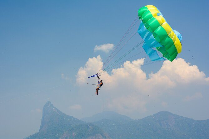 Parasailing in Rio de Janeiro - Key things that make this Rio parasailing feel worth it