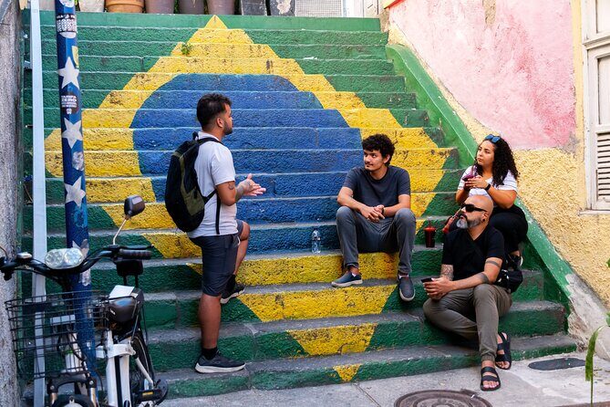 Path DA Resistance: Discover the Black Culture of Rio - Escada da Bandeira do Brasil: a photo stop with a purpose