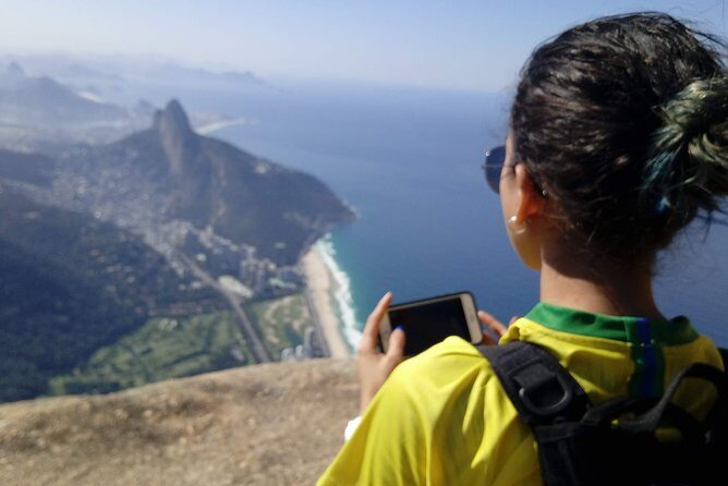Pedra da Gávea - hiking tour with safety equipment - Rio’s morning start: why 7:30 am helps you on Pedra da Gávea