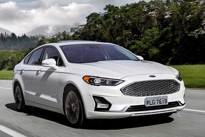 Private Transfer Airport x Rio de Janeiro Hotels - Comfort on the road: private, air-conditioned, and timed to your arrival