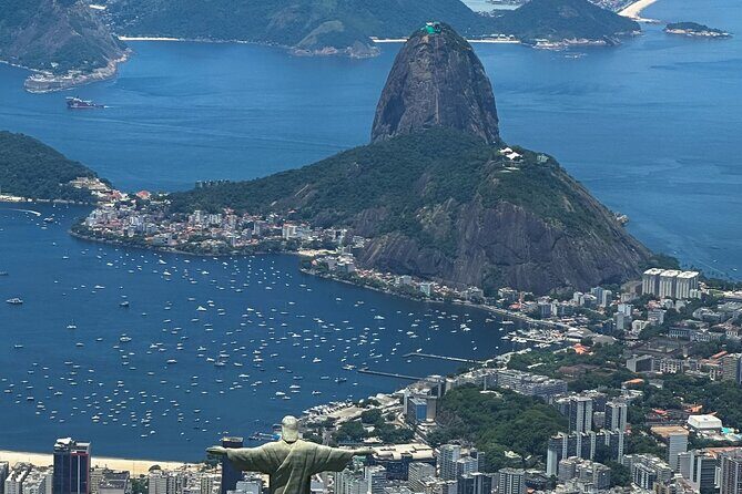 Rio: 25 minute helicopter flight with Christ the Redeemer and Beaches - Price and value: what you pay $215.81 for