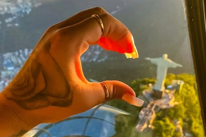 Rio: 25 minute helicopter flight with Christ the Redeemer and Beaches - Comfort, weight limits, and who can realistically fit
