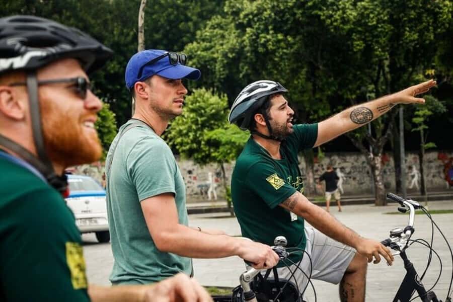 Rio Bike Tour – Discover the Beaches and Lagoon - Copacabana Beach: Iconic Sights, Smooth Pedaling, and People-Watching