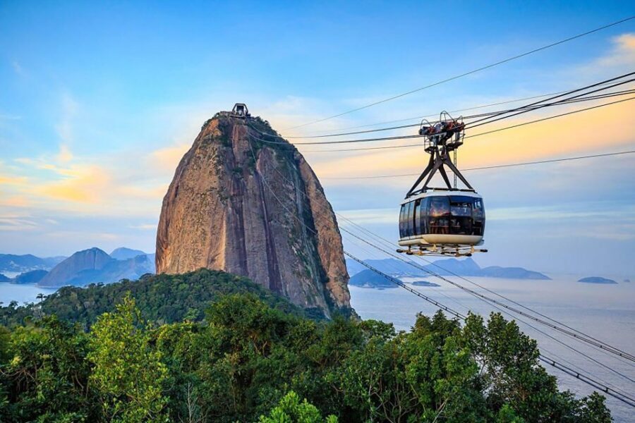 Rio de Janeiro: City Sightseeing Full Day Tour - Sambadrome Marques de Sapucaí: Carnival architecture you can feel