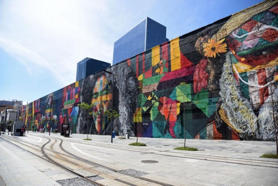 Rio de Janeiro: City tour, food, night attractions and more! - Carioca Aqueduct Lunch Break: Use This Hour Wisely