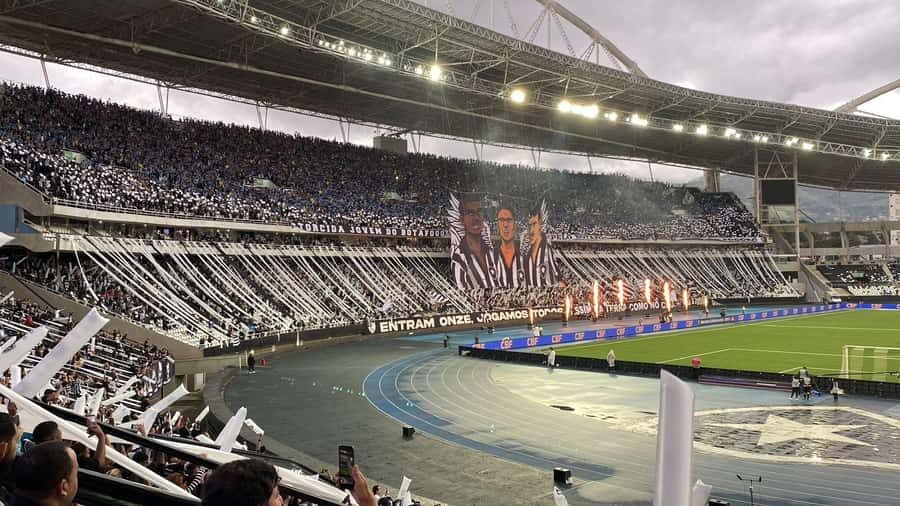Rio de Janeiro: Enjoy a Botafogo soccer game with Locals - Beer, guided tour, and getting your bearings at Nilton Santos