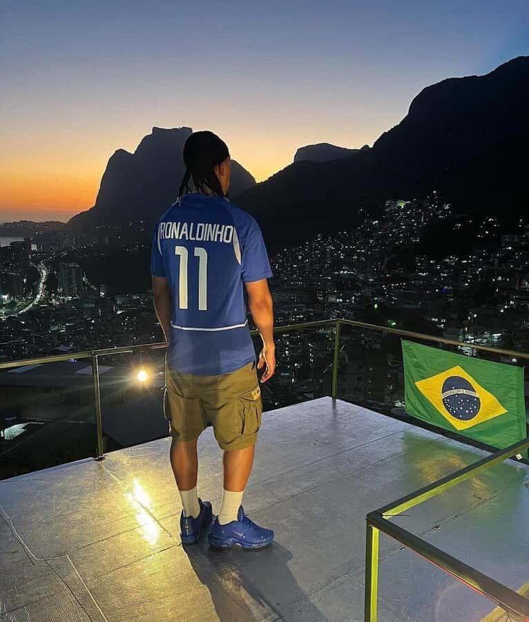 Rio de Janeiro: Favela Jeep Tour to Rocinha and Capoeira - Rocinha by Jeep (or Van): what the ride and arrival really mean