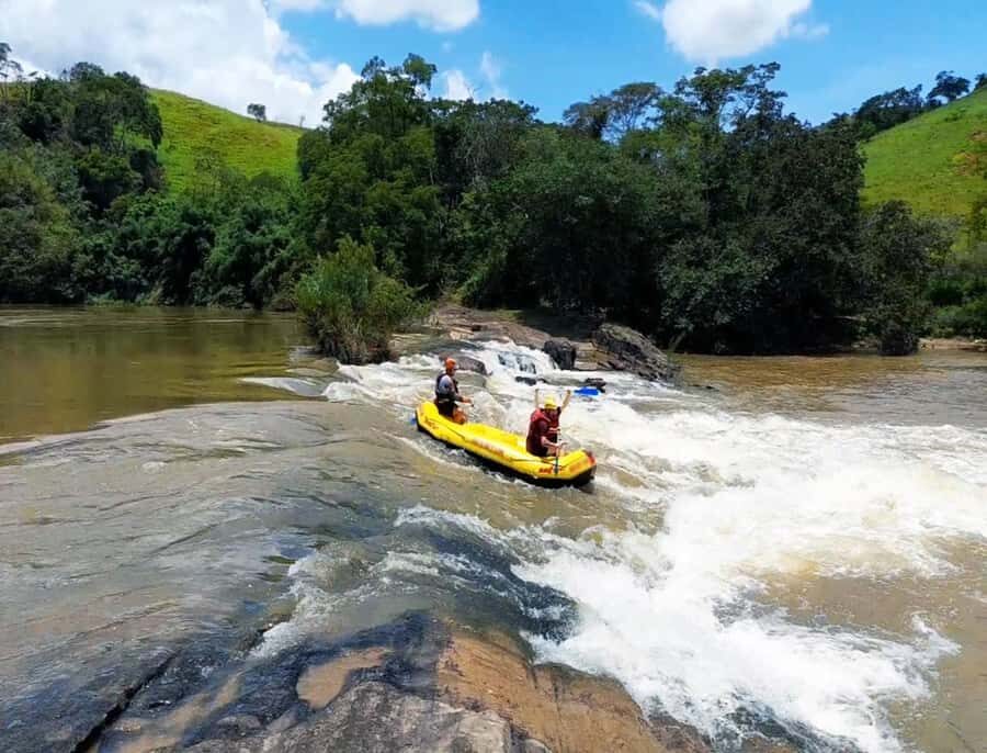 Rio de Janeiro: Guided River Rafting Tour - Why Três Rios rafting feels like real countryside Rio