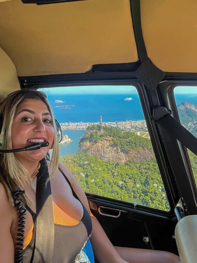 Rio de Janeiro: Helicopter Tour with an unforgettable view - Sugarloaf, Lagoa Rodrigo de Freitas, and the Christ Photo Moment