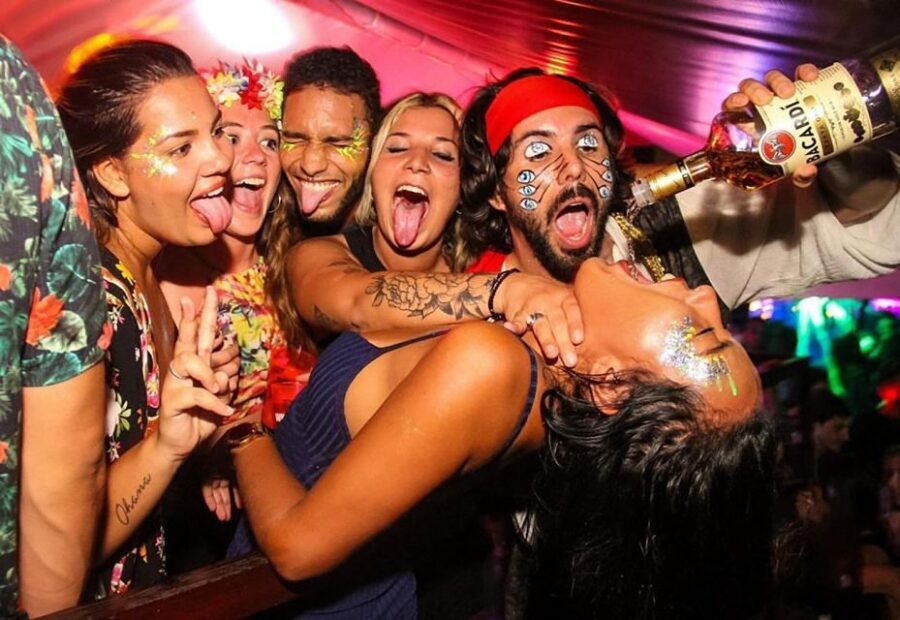 Rio de Janeiro: Late Night Boat Party with DJ and Dancing - Price and value: why $44 can make sense here