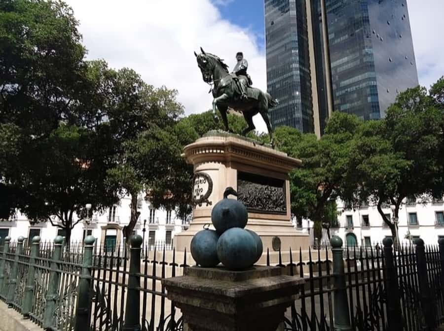 Rio de Janeiro : Must-See Sites Walking Tour With A Guide - Church of Nossa Senhora da Candelária: the famous interior, plus what to notice outside