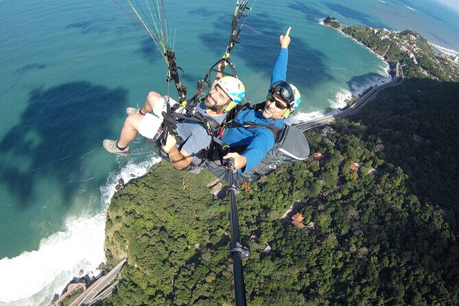 Rio DE Janeiro Panoramic Flight Parapente with BOMVOO.rio - The Goopro Video and Your Phone: The Part People Forget
