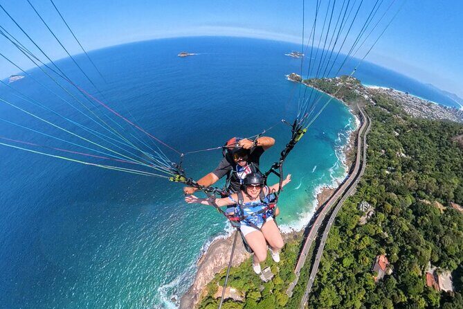 Rio de janeiro : Paragliding Tandem Flights over Rio - The Tijuca Forest Shuttle Ride: Worth It for the Lead-In