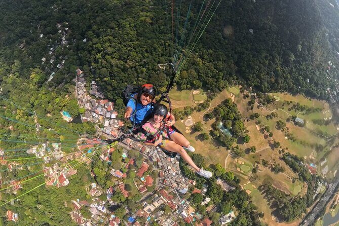 Rio de janeiro : Paragliding Tandem Flights over Rio - Stepping Off the Ramp: What the Flight Actually Feels Like