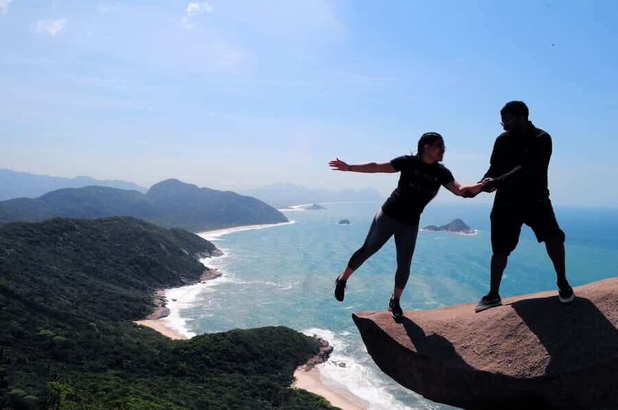 Rio de Janeiro: Pedra do Telegrafo Hike & Grumari Beach Tour - How the Morning Pickup Sets the Tone for Pedra do Telegrafo