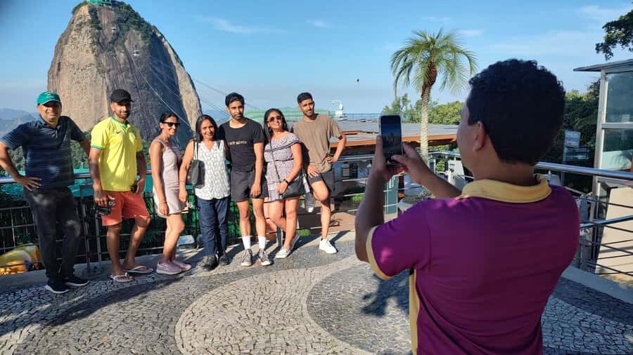 Rio de Janeiro: Private Custom 9-hour Unforgettable tour - Christ the Redeemer: the first wow moment