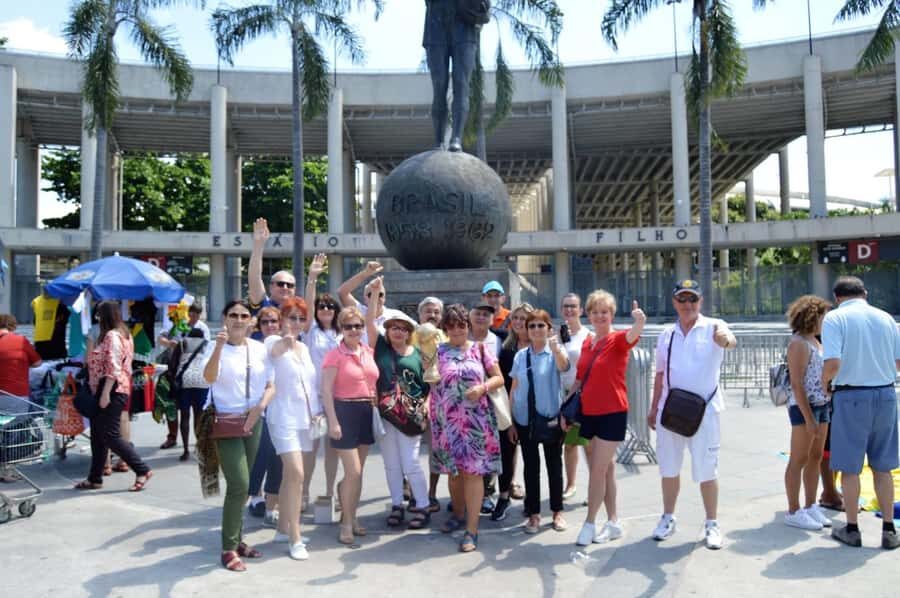 Rio de Janeiro: Rio's Icons Guided Tour with Tickets & Lunch - Panoramic Historical Center: seeing the city’s structure