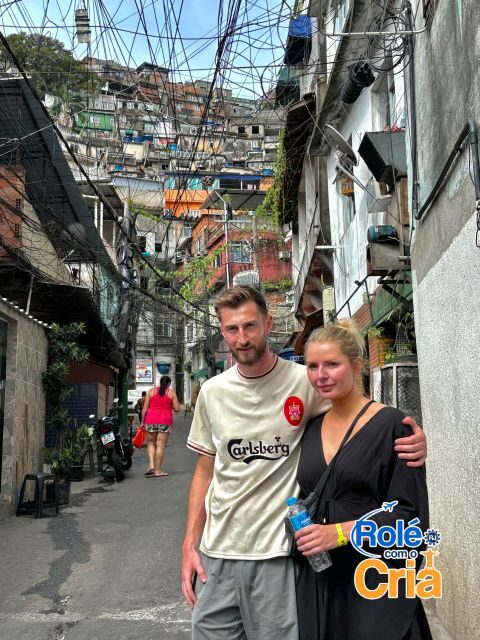 Rio de Janeiro: Rocinha Favela guided tour - Getting there and moving around: subway meeting point, then transport