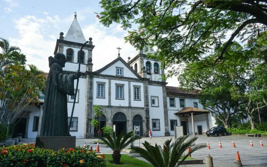 Rio de Janeiro: Skip-The-Line Private Sugarloaf & City Tour - Price and value: $149 for the private tour, plus Sugarloaf tickets