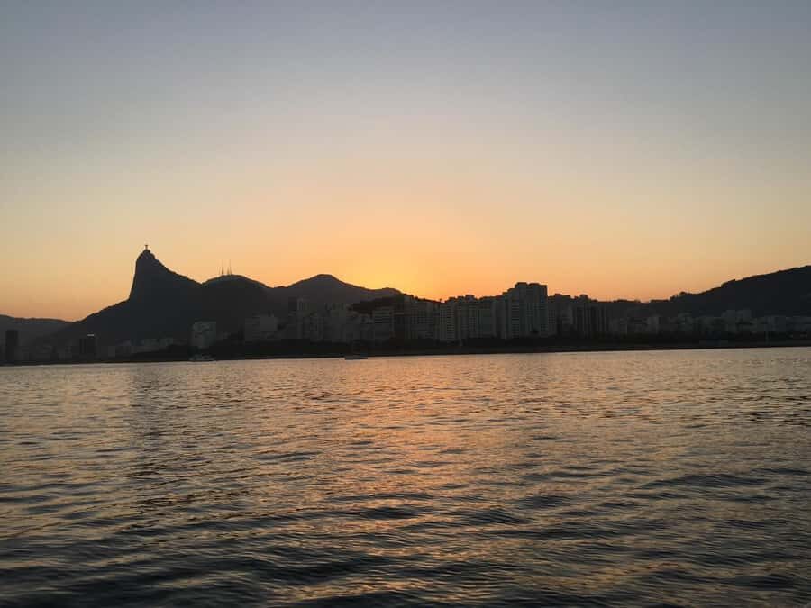 Rio de Janeiro: SpeedBoat Tour - Sunset with Beer - Sugarloaf Mountain and Praia Vermelha: quick passes, big payoffs