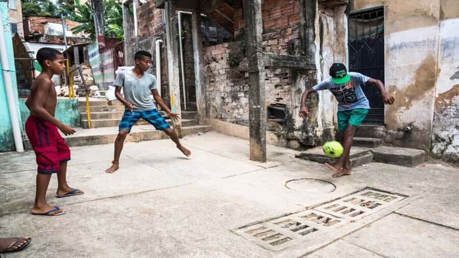 Rio: Favela Walking Tour of Rocinha with a Resident Guide - Getting to Rocinha without turning it into a scavenger hunt