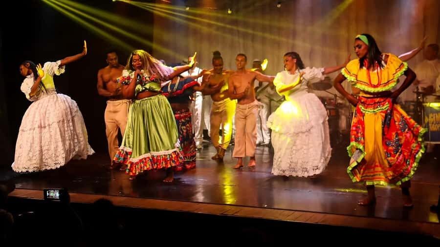 Rio: Ginga Tropical Folkloric Show & Optional Dinner - Key things to know before you go